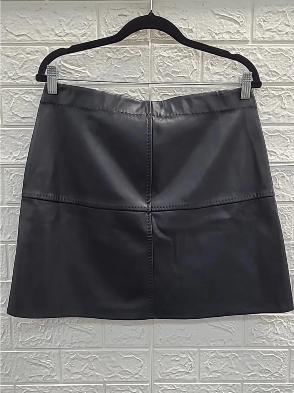 Max Studio Faux Black Leather Skirt Women’s US Size M EUC